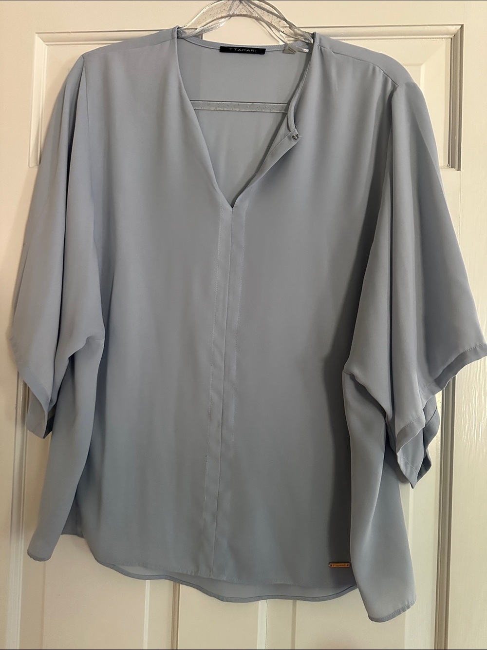 T Tahari Light Blue V-Neck Dolman Sleeve Blouse